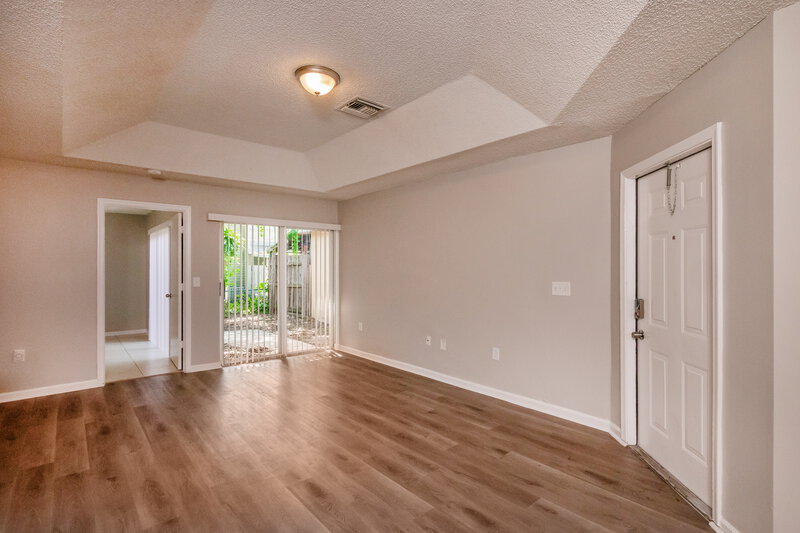 2,310/Mo, 4082 Eastridge Drive Deerfield Beach, FL 33064 Living Room View