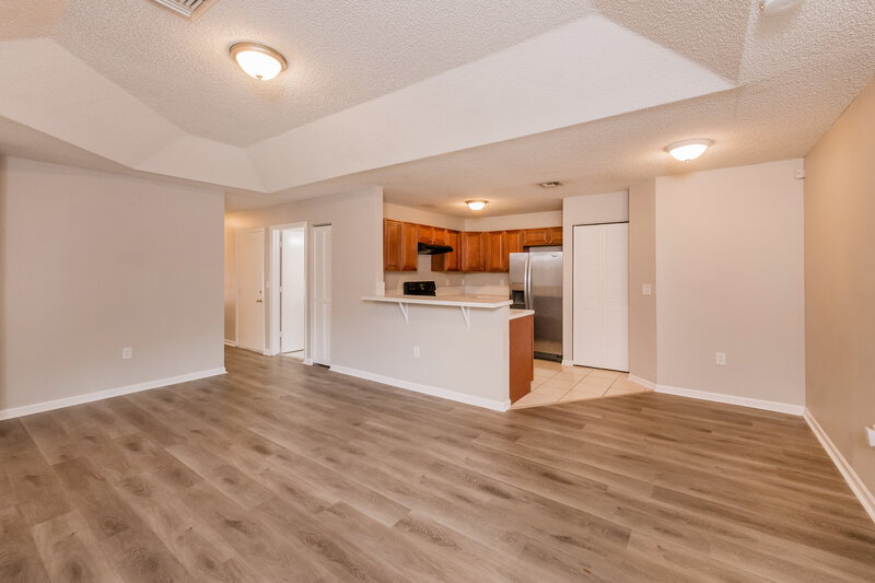 2,310/Mo, 4082 Eastridge Drive Deerfield Beach, FL 33064 Living Room View 3