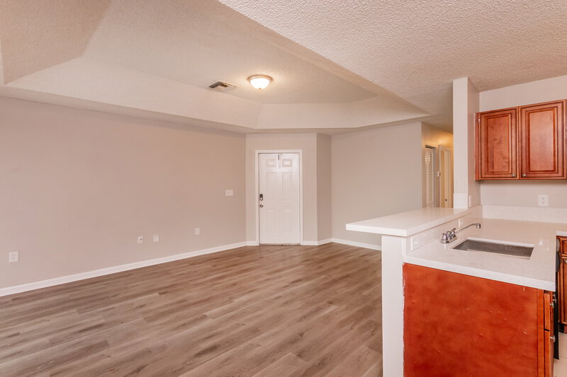 2,310/Mo, 4082 Eastridge Drive Deerfield Beach, FL 33064 Living Room View 4