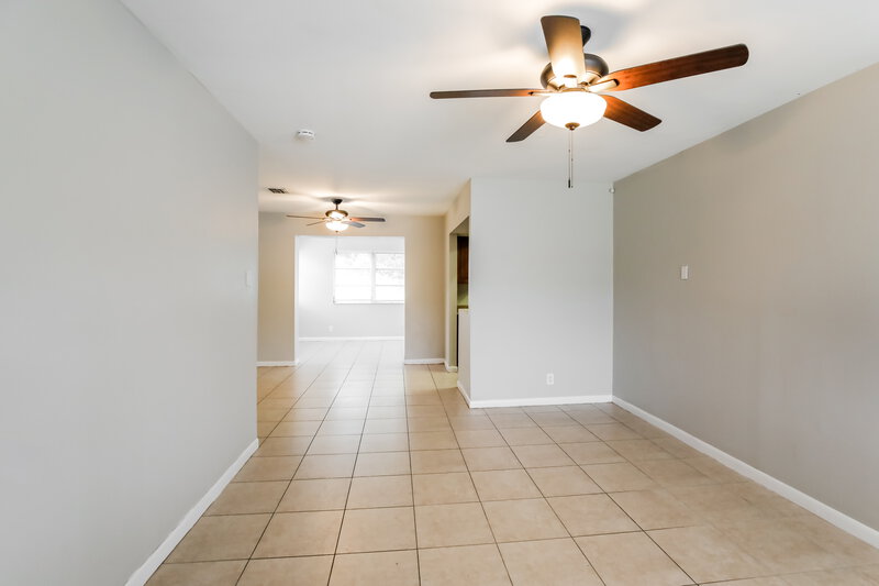 2,040/Mo, 3260 NW 16th Street Lauderhill, FL 33311 Living Room View