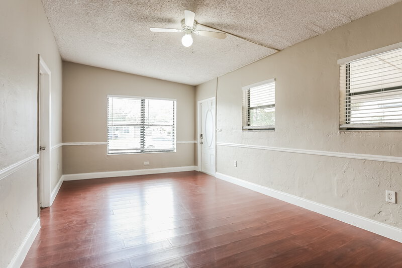 2,685/Mo, 550 NW 29th Terrace Fort Lauderdale, FL 33311 Misc View 3