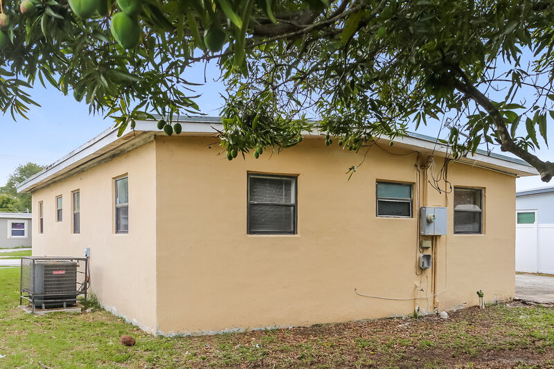2,685/Mo, 550 NW 29th Terrace Fort Lauderdale, FL 33311 Misc View 13
