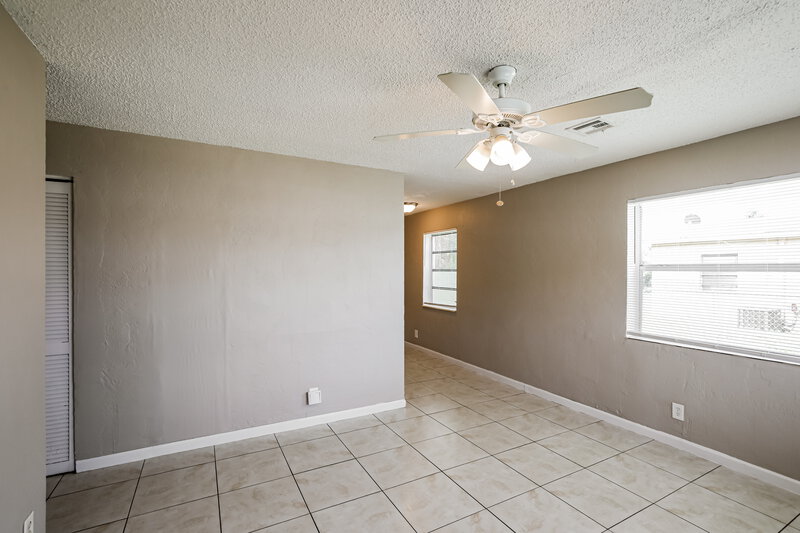 2,185/Mo, 3120 NW 5th Court Lauderhill, FL 33311 Living Room View