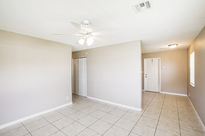 2,185/Mo, 3120 NW 5th Court Lauderhill, FL 33311 Living Room View 2