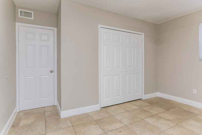 2,575/Mo, 1841 NW 152nd Street Miami Gardens, FL 33054 Bedroom View 4