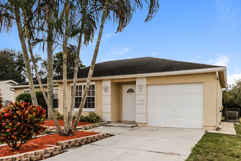 1,960/Mo, 1576 SW Pitts Avenue Port Saint Lucie, FL 34953 Front View