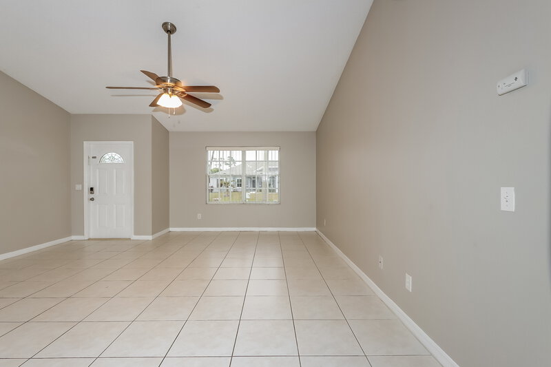 1,960/Mo, 1576 SW Pitts Avenue Port Saint Lucie, FL 34953 Living Room View