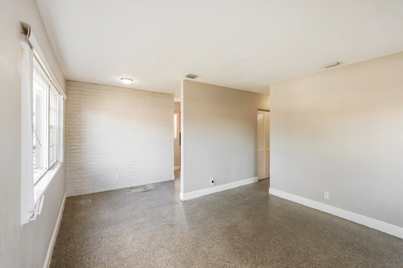 3,190/Mo, 2218 Farragut Street Hollywood, FL 33020 Living Room View