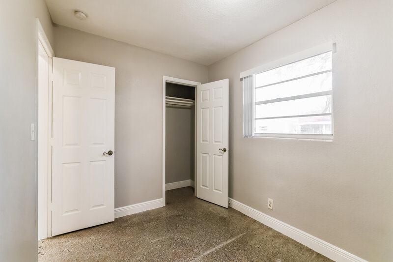 3,190/Mo, 2218 Farragut Street Hollywood, FL 33020 Bedroom View
