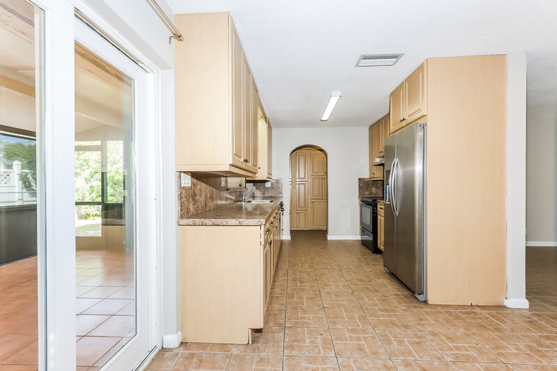 2,600/Mo, 201 Newcastle Street Boca Raton, FL 33487 Kitchen View