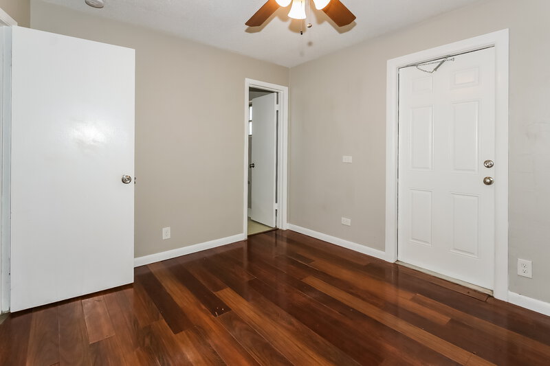 2,600/Mo, 201 Newcastle Street Boca Raton, FL 33487 Main Bedroom View 2