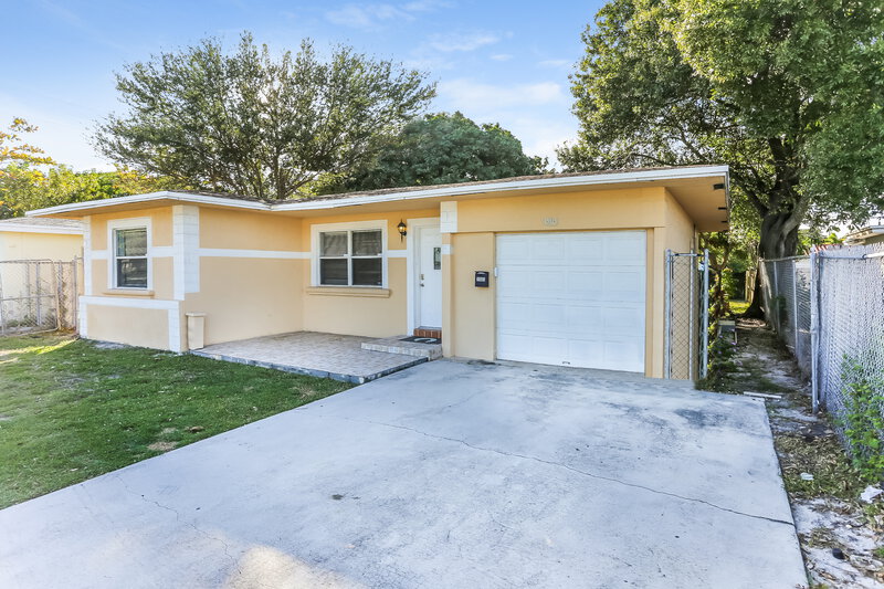 2,165/Mo, 1505 N Andrews Ave Fort Lauderdale, FL 33311 External View