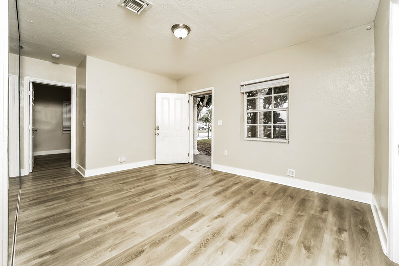 4,600/Mo, 16461 Nw 19 Av Miami Gardens, FL 33054 Living Room View