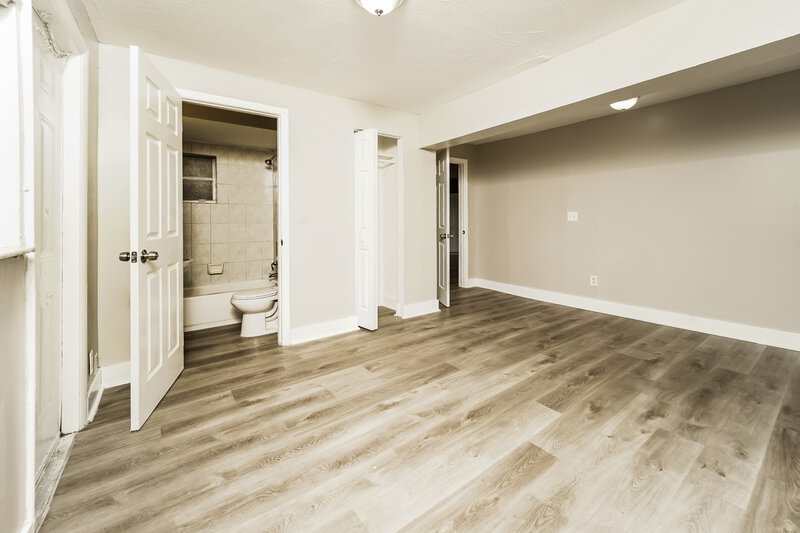 4,600/Mo, 16461 Nw 19 Av Miami Gardens, FL 33054 Main Bedroom View