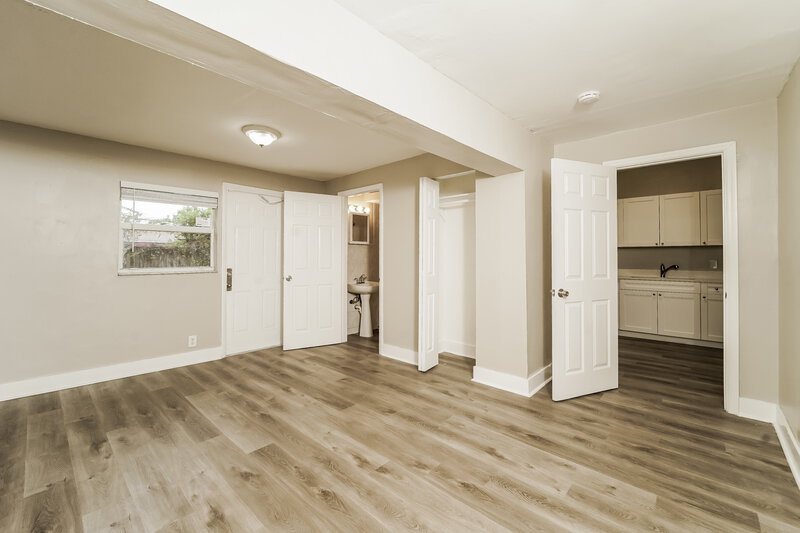 4,600/Mo, 16461 Nw 19 Av Miami Gardens, FL 33054 Main Bedroom View 2