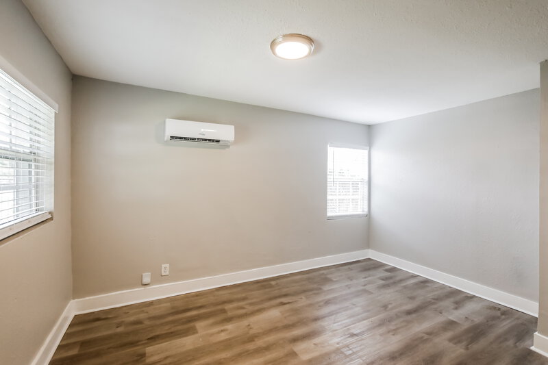 2,775/Mo, 16461 NW 19th Ave Opa Locka, FL 33054 Bedroom View 5