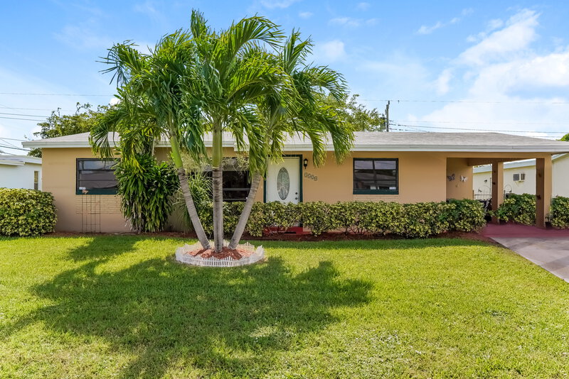 2,755/Mo, 3520 NW 18th Place Lauderhill, FL 33311 External View