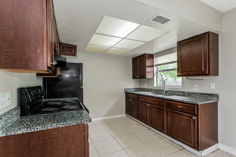 2,095/Mo, 4673 SW Monaco Street Port Saint Lucie, FL 34953 Kitchen View