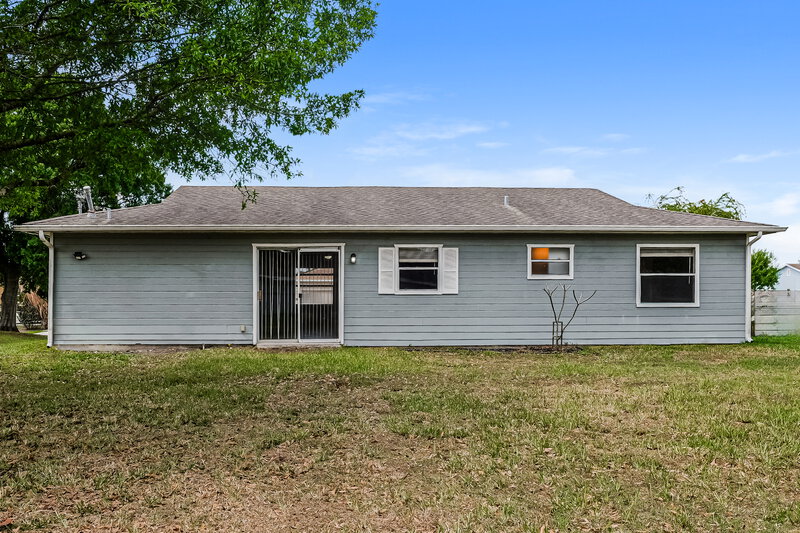 2,095/Mo, 4673 SW Monaco Street Port Saint Lucie, FL 34953 Rear View