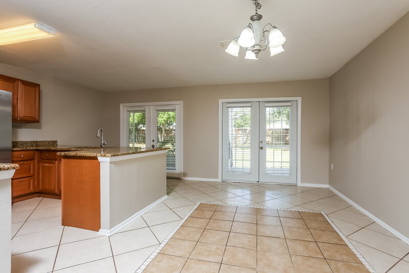 2,240/Mo, 1473 SE Vesthaven Circle Port Saint Lucie, FL 34952 Dining Room View