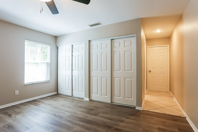 2,240/Mo, 1473 SE Vesthaven Circle Port Saint Lucie, FL 34952 Main Bedroom View 2