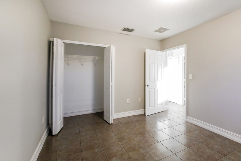 2,816/Mo, 2111 Nw 151 St Miami Gardens, FL 33054 Bedroom View 2