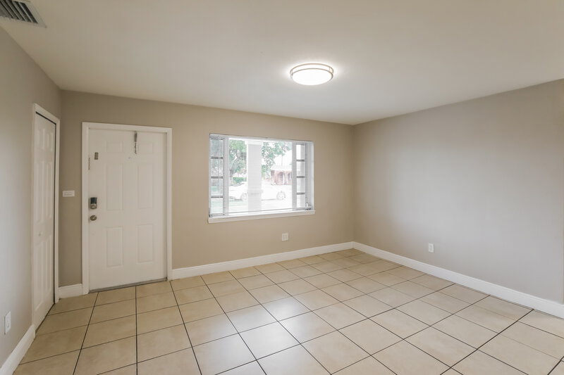 3,030/Mo, 13620 Monroe Street Miami, FL 33176 Misc View