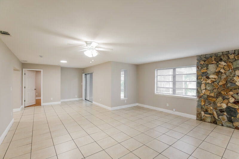 3,030/Mo, 13620 Monroe Street Miami, FL 33176 Misc View 5