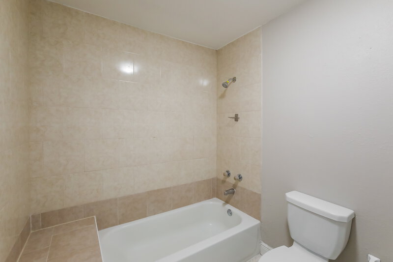 3,030/Mo, 13620 Monroe Street Miami, FL 33176 Misc View 9