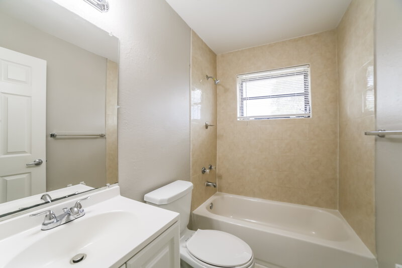 3,570/Mo, 13620 Monroe Street Miami, FL 33176 Misc View 13