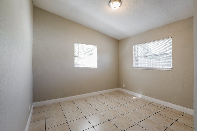 2,480/Mo, 1607 NW 16th Street Fort Lauderdale, FL 33311 Bedroom View