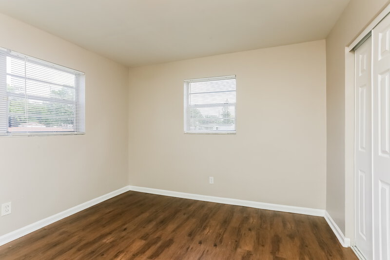 3,340/Mo, 2960 NW 20th Street Fort Lauderdale, FL 33311 Main Bedroom View 2