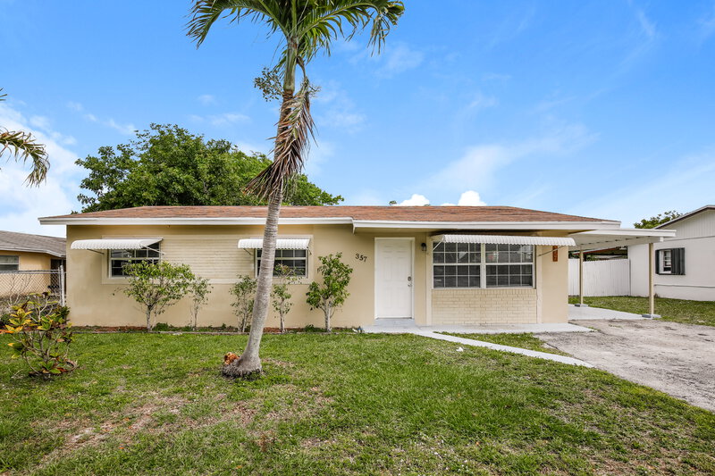 2,440/Mo, 357 Nw 6 Ct Deerfield Beach, FL 33441 External View