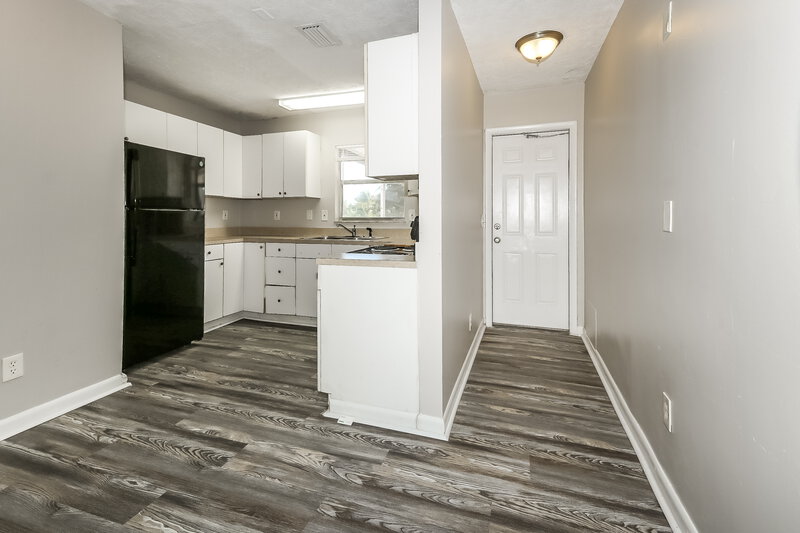 3,030/Mo, 926 S B Street Lake Worth Beach, FL 33460 Kitchen View