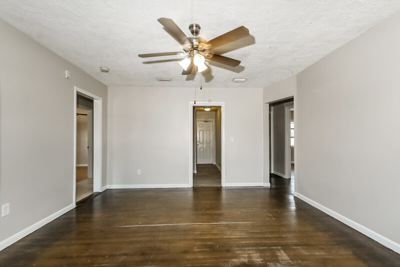 3,030/Mo, 926 S B Street Lake Worth Beach, FL 33460 Main Bedroom View