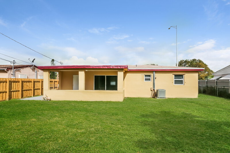 2,420/Mo, 6530 Miramar Parkway Miramar, FL 33023 Misc View 4