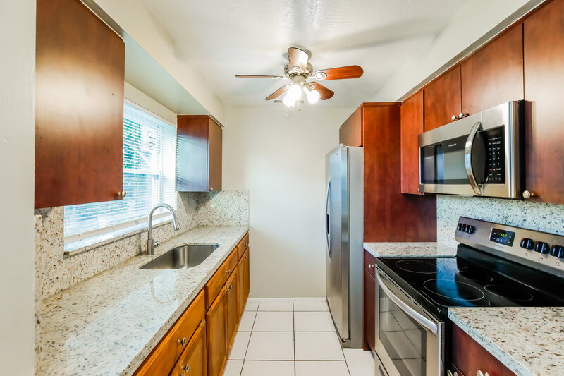 2,075/Mo, 6885 NW 27th Court Sunrise, FL 33313 Misc View 6