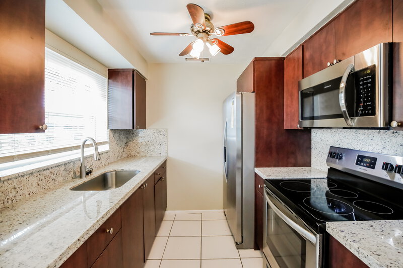 2,275/Mo, 6885 NW 27th Court Sunrise, FL 33313 Misc View 7