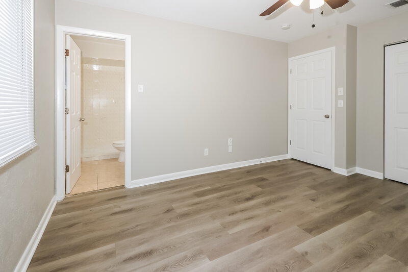 2,015/Mo, 1941 SE Oxmoor Terrace Port Saint Lucie, FL 34952 Main Bedroom View