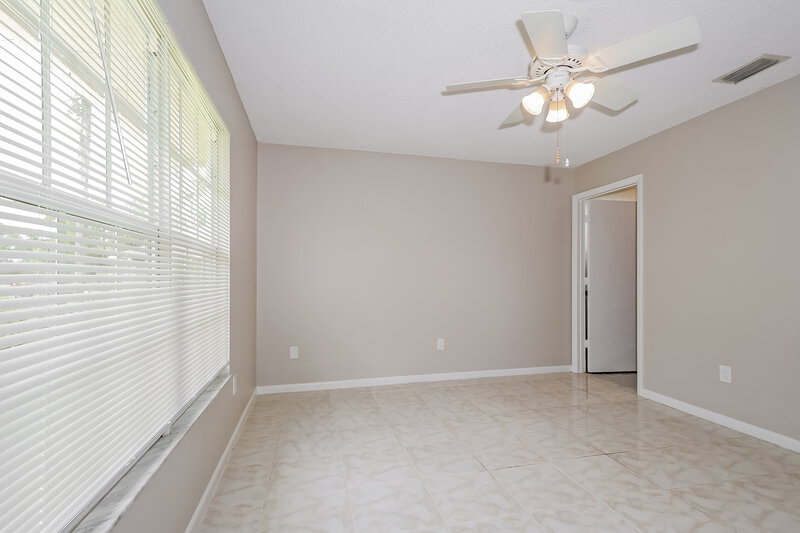 2,515/Mo, 11035 61st Street N West Palm Beach, FL 33412 Main Bedroom View 2