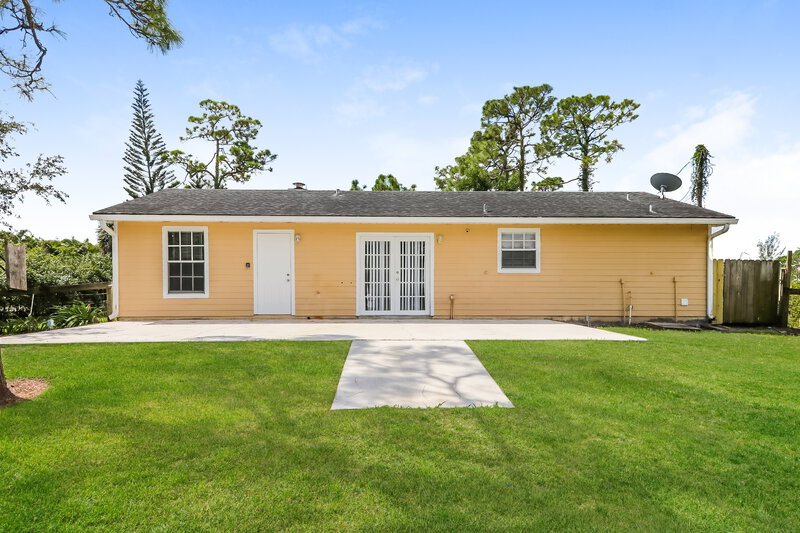 2,515/Mo, 11035 61st Street N West Palm Beach, FL 33412 Rear View 2