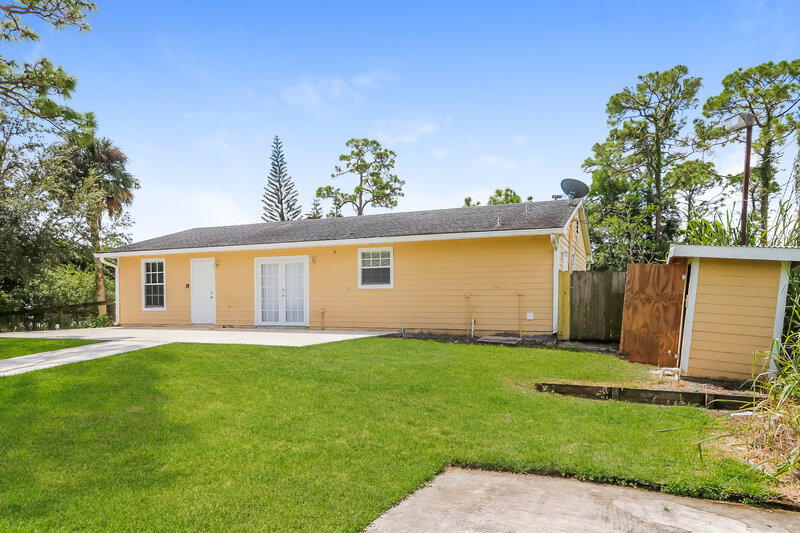 2,515/Mo, 11035 61st Street N West Palm Beach, FL 33412 Rear View 3