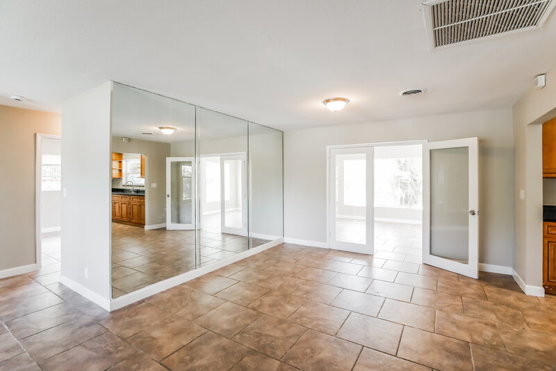 3,145/Mo, 1515 NW 7th Terrace Fort Lauderdale, FL 33311 Dining Room View