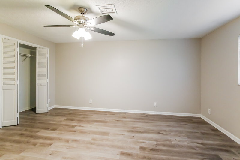 2,655/Mo, 5201 N Andrews Avenue Oakland Park, FL 33309 Main Bedroom View 2