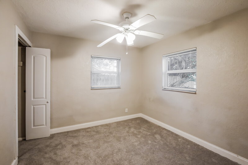 2,105/Mo, 1311 NE 33rd Street Pompano Beach, FL 33064 Bedroom View