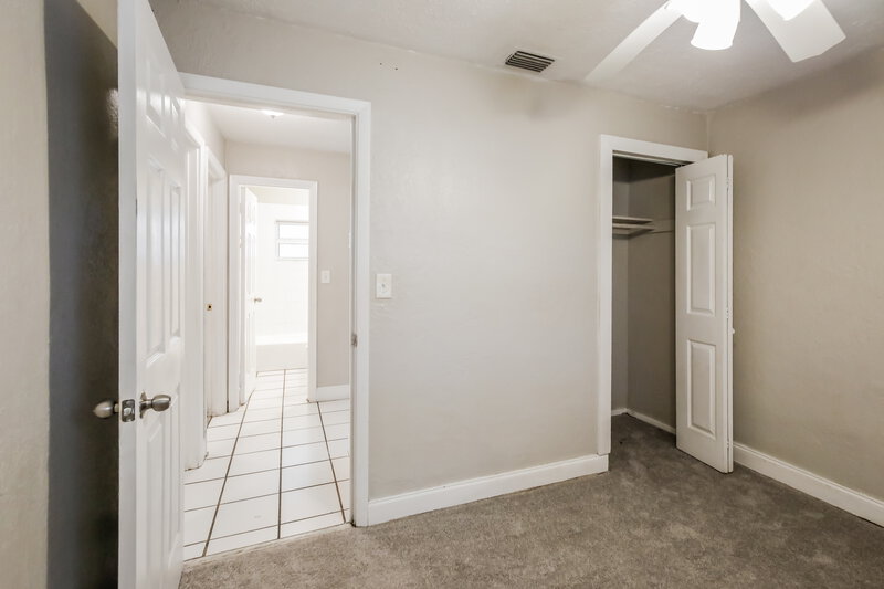 2,105/Mo, 1311 NE 33rd Street Pompano Beach, FL 33064 Bedroom View 6