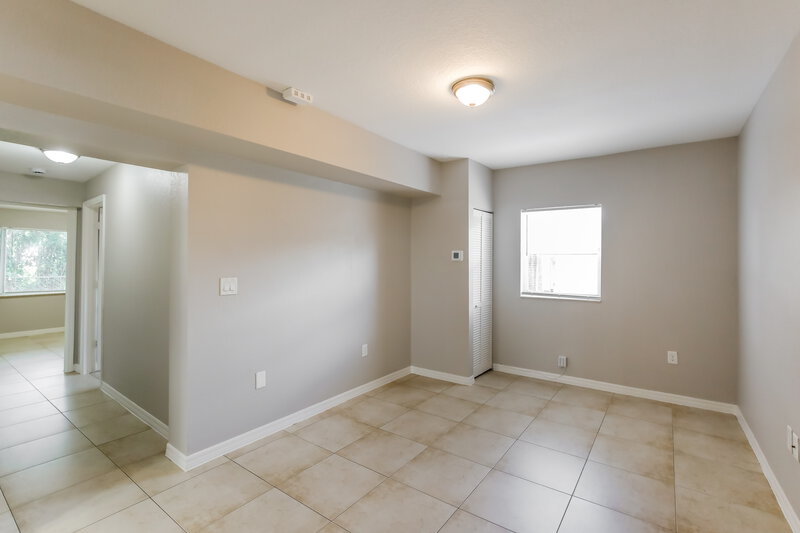 2,280/Mo, 2330 Nw 153 St Miami Gardens, FL 33054 Living Room View