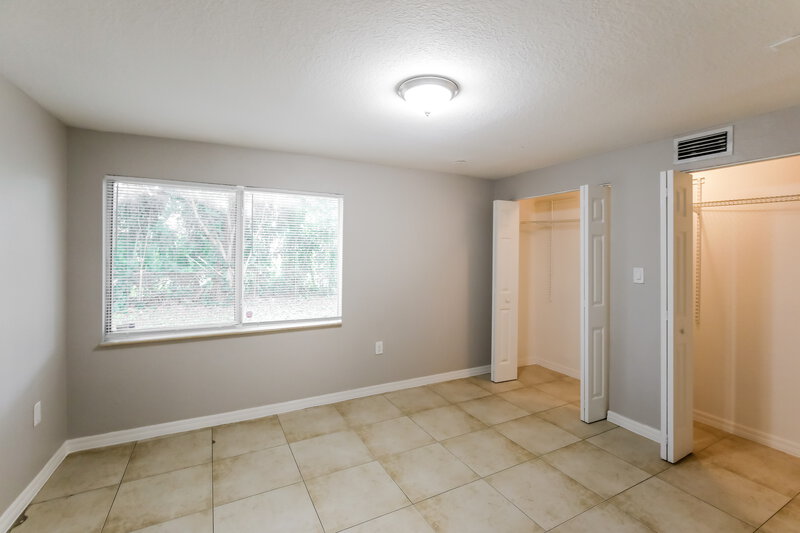 2,280/Mo, 2330 Nw 153 St Miami Gardens, FL 33054 Main Bedroom View