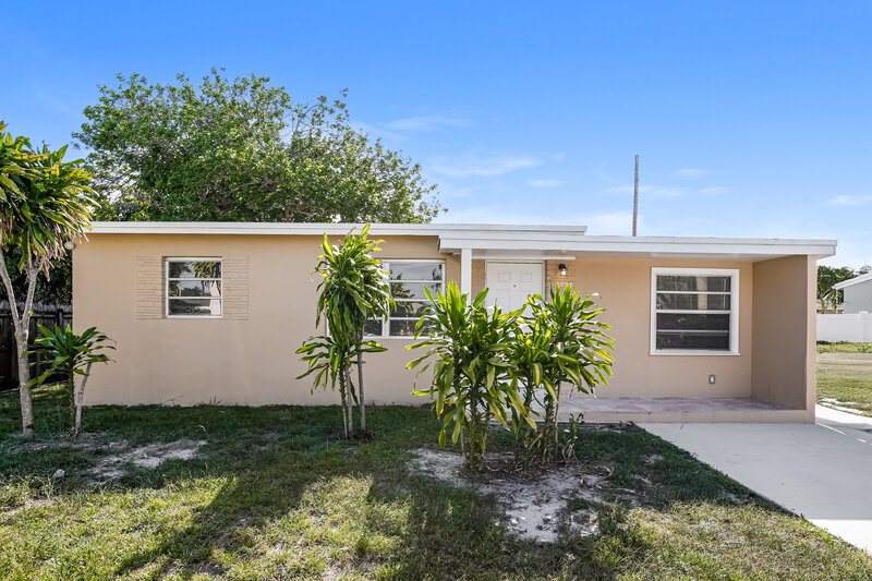2,720/Mo, 2797 NE 12th Avenue Pompano Beach, FL 33064 External View