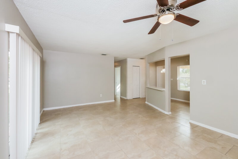 2,475/Mo, 4701 NW 11th Place Lauderhill, FL 33313 Living Room View 2